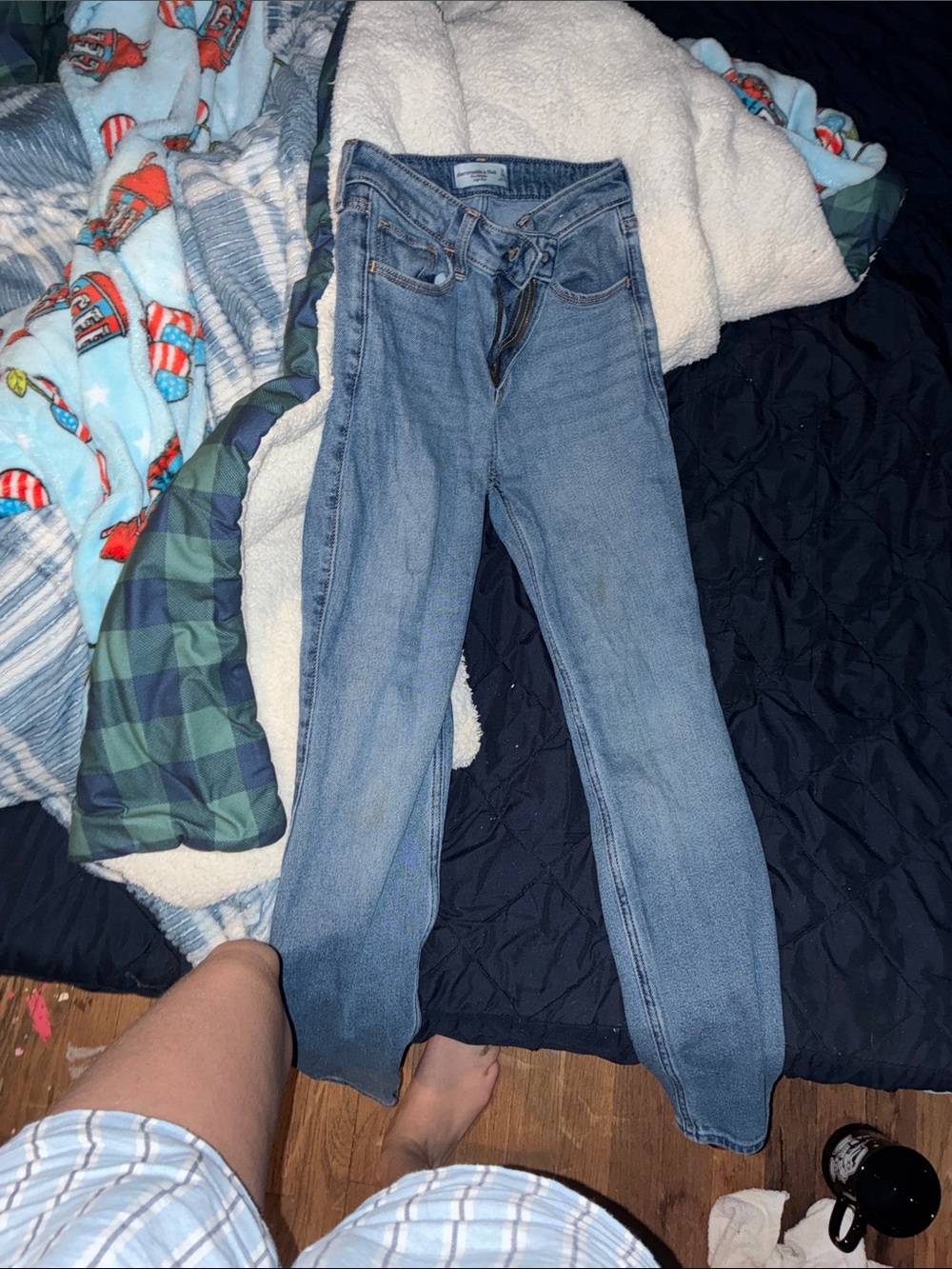 Abercrombie and fitch the skinny high rise 24/ 00 regular good condition